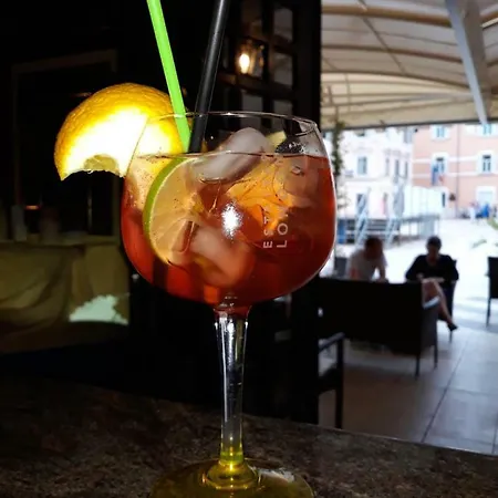 App Paris 5 Apartment *