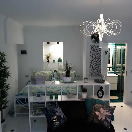 App Paris 5 Apartment